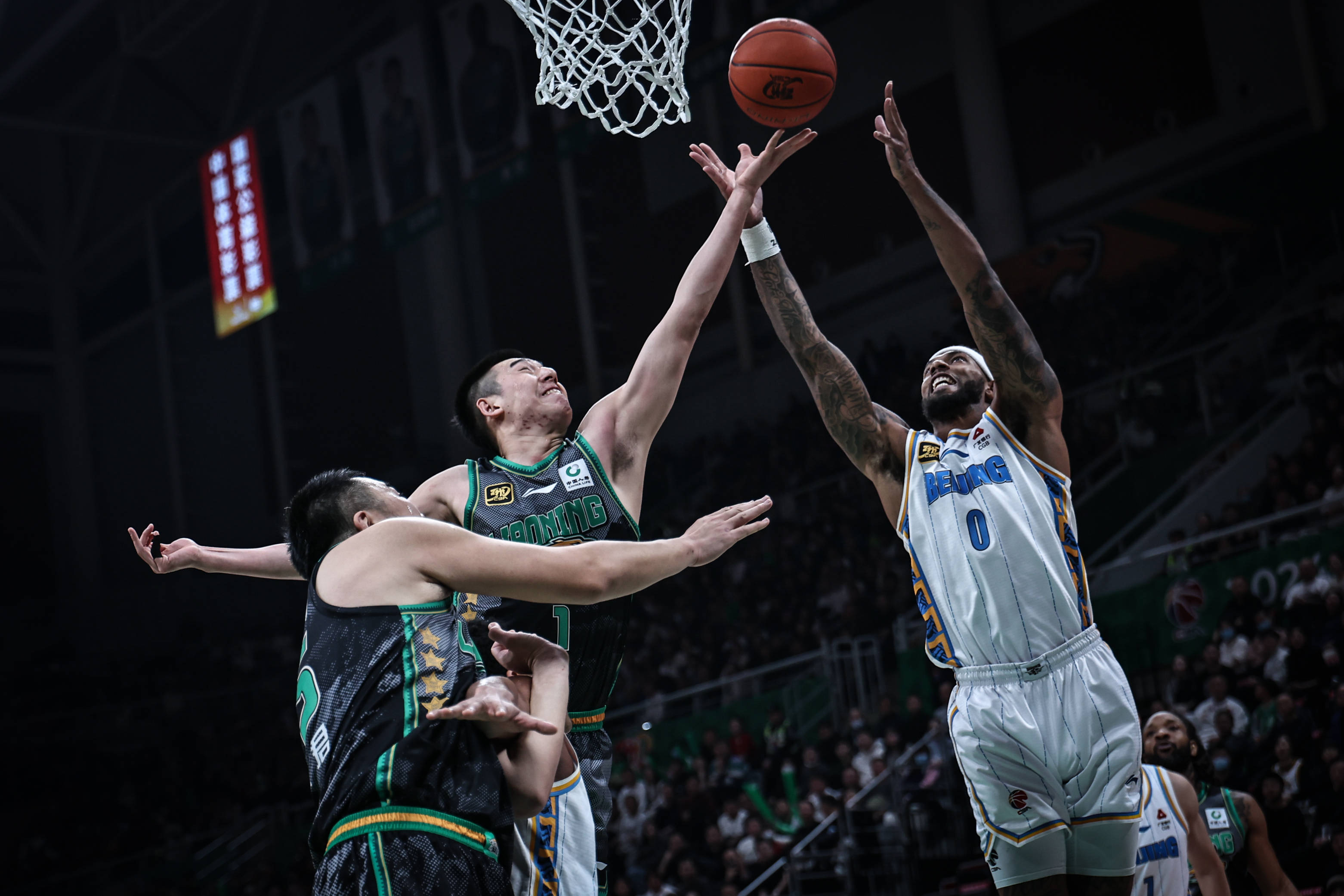 详细阅读:九游官网入口包含多特蒙德训练开放日,冲刺阶段手感冰凉引欢呼,CBA常规赛在即,年轻球员得到机会的词条 九游官网入口包含多特蒙德训练开放日,冲刺阶段手感冰凉引欢呼,CBA常规赛在即,年轻球员得到机会的词条